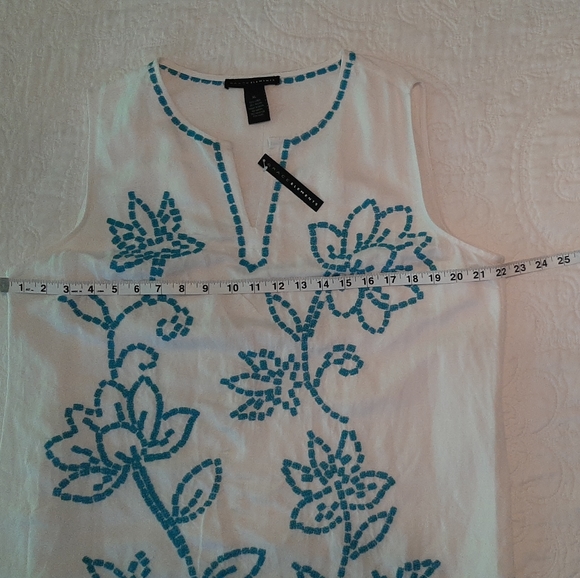 NWT! Grace Elements Women's Embroidered Tunic - Picture 8 of 9